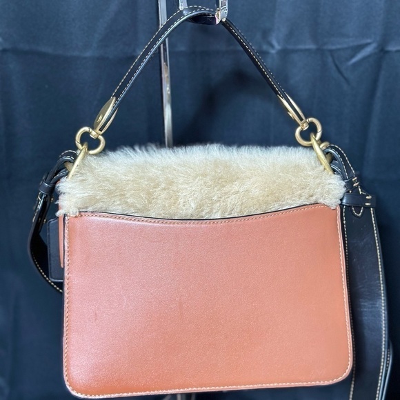COACH Beat Brown/Brass Shoulder Bag In Suede Leather and Shearling - Picture 4 of 9